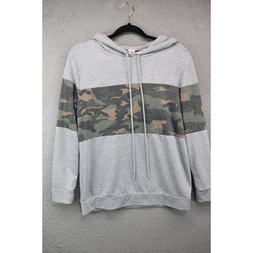 7th Ray Long Sleeve Hooded Gray & Camo Top-Size Medium